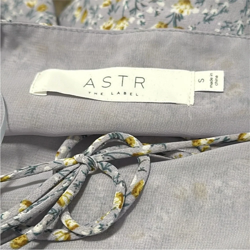 🌷 Bundle of 3 NWT/NWOT ASTR Cropped Blouses - Picture 7 of 14